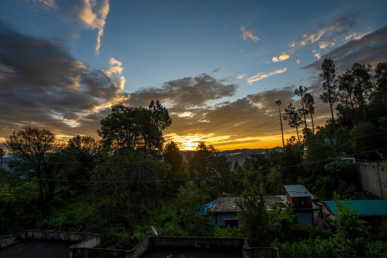 The Hosteller Kasar Devi Almora Exterior photo